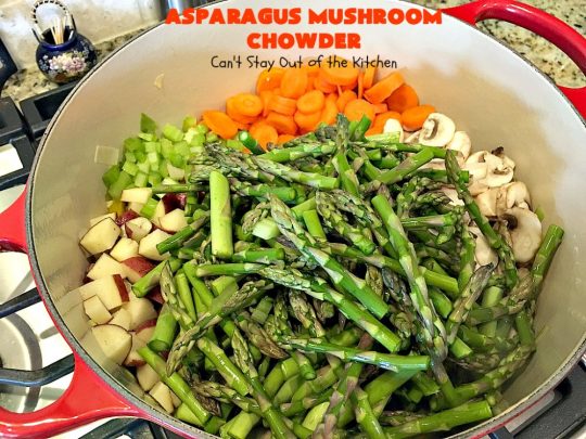 Asparagus Mushroom Chowder | Can't Stay Out of the Kitchen | this easy & delicious 30-minute #soup recipe is fantastic. It's perfect for weeknight dinners when you're short on time. Plus, it's heavenly comfort food on cold winter days. #asparagus #corn #glutenfree #peas #mushrooms 