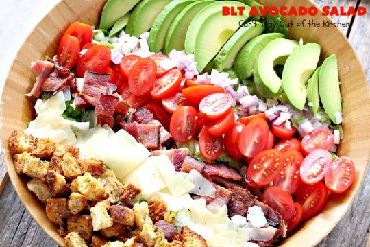 BLT Avocado Salad | Can't Stay Out of the Kitchen | we loved this delicious #bacon, lettuce & #tomato #salad with #avocados. So filling and satisfying. I made it healthier by using uncured, nitrate-free bacon & homemade #glutenfree croutons.