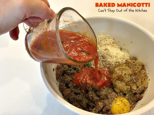 Baked Manicotti | Can't Stay Out of the Kitchen | BEST #manicotti recipe ever! This one uses #mozzarella #cheese instead of ricotta. It makes a terrific #holiday or company #pasta entree. #beef