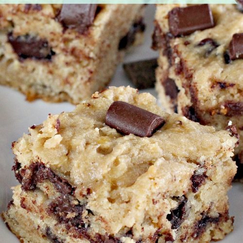 Banana Chocolate Chunk Snack Bars | Can't Stay Out of the Kitchen