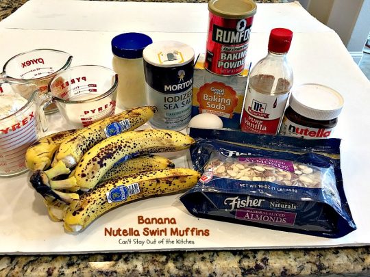 Banana Nutella Swirl Muffins | Can't Stay Out of the Kitchen | these #muffins are divine! You won't be able to stop eating them. Great for a #holiday #breakfast, too. #bananas #almonds #nutella