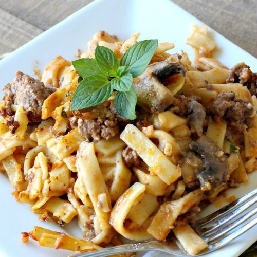 Beef Stroganoff Casserole | Can't Stay Out of the Kitchen | this is the perfect comfort food meal especially in fall or winter. If you enjoy #BeefStroganoff or #HamburgerStroganoff you'll love this irresistible #recipe. #AmishNoodles #GroundBeef #beef #Stroganoff #mushrooms #BeefStroganoffCasserole #MozzarellaCheese