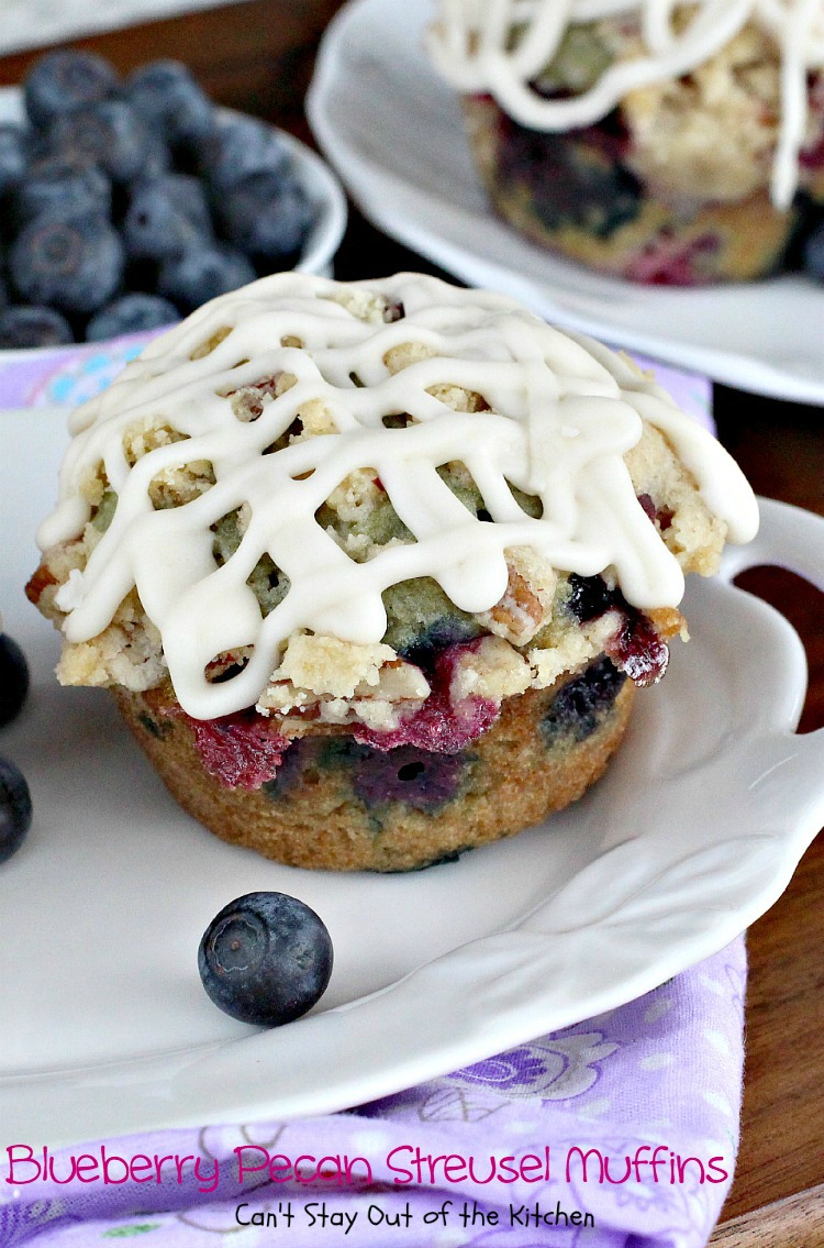 Blueberry Pecan Streusel Muffins | Can't Stay Out of the Kitchen
