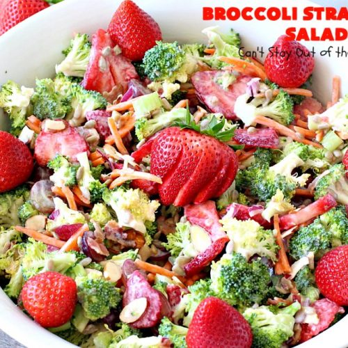 Broccoli Strawberry Salad | Can't Stay Out of the Kitchen | this delicious #broccoli #salad is perfect for #Thanksgiving or #Christmas menus. It's also healthy, #glutenfree & uses uncured, nitrate-free #bacon to give it some punch! #strawberries #grapes