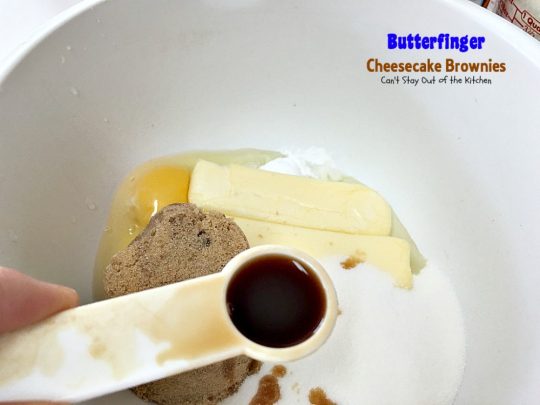 Butterfinger Cheesecake Brownies | Can't Stay Out of the Kitchen | the most scrumptious #cheesecake #brownies ever! These have #Butterfinger baking bits in the #cookie dough. #dessert #chocolate