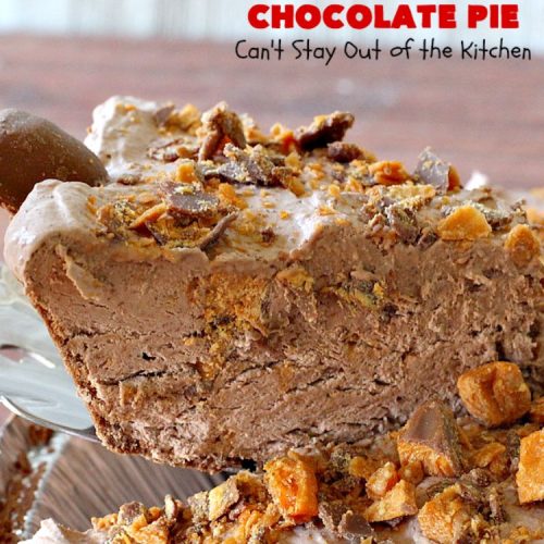 Butterfinger Chocolate Pie | Can't Stay Out of the Kitchen | This luscious #chocolate #pie will rock your world! It's so easy to whip up & uses only 5 ingredients. It's perfect for family, company or #holiday dinners. #Butterfingers #ChocolateDessert #ButterfingerDessert #HolidayDessert #ButterfingerPie #ButterfingerChocolatePie