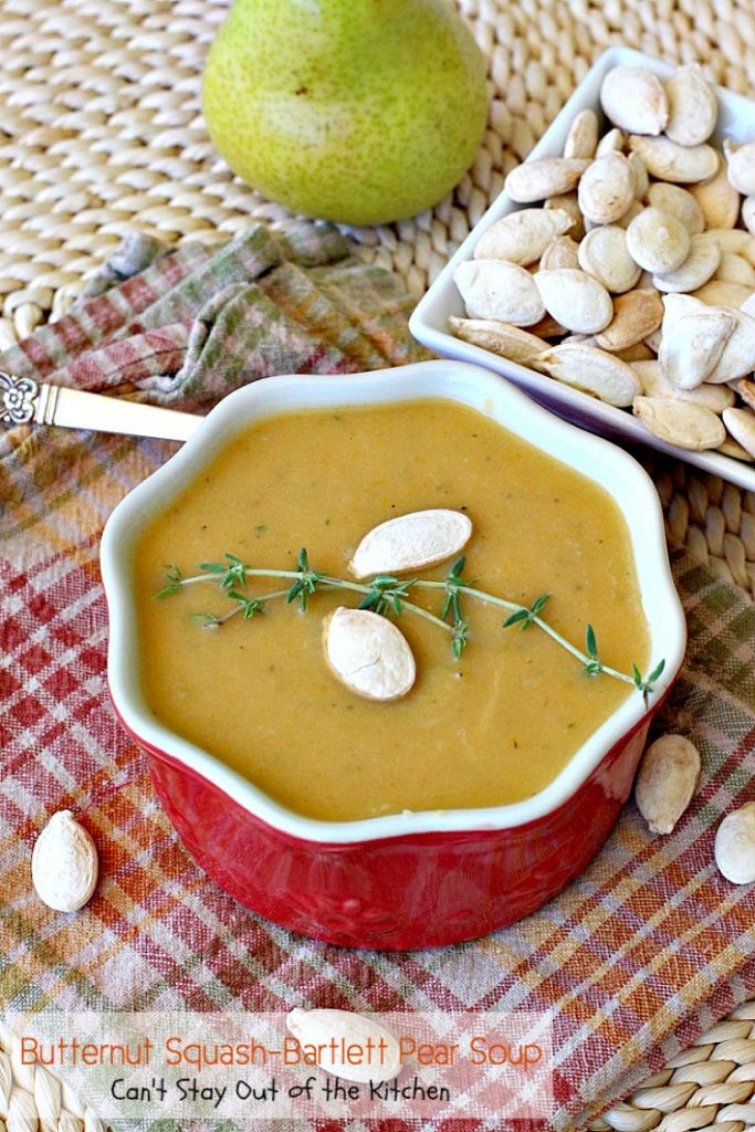 Butternut Squash-Bartlett Pear Soup | Can't Stay Out of the Kitchen | this #soup is absolutely awesome! #Butternutsquash & #pears never tasted so well together. It's easy to make and healthy, low calorie #clean-eating #glutenfree & #vegan.