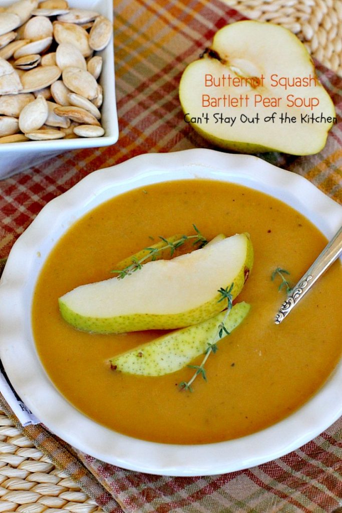 Butternut Squash-Bartlett Pear Soup | Can't Stay Out of the Kitchen | this #soup is absolutely awesome! #Butternutsquash & #pears never tasted so well together. It's easy to make and healthy, low calorie #clean-eating #glutenfree & #vegan.