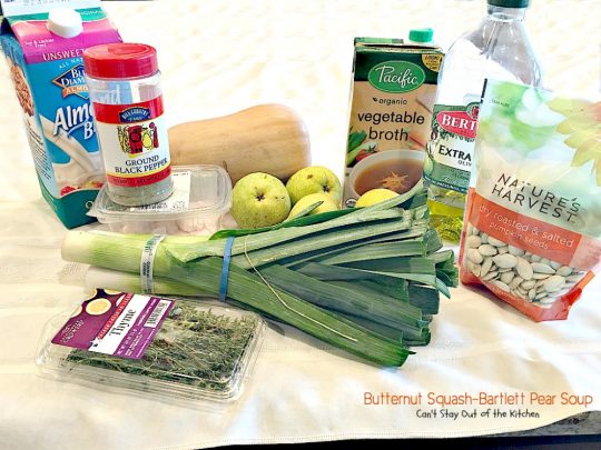 Butternut Squash-Bartlett Pear Soup | Can't Stay Out of the Kitchen | this #soup is absolutely awesome! #Butternutsquash & #pears never tasted so well together. It's easy to make and healthy, low calorie #clean-eating #glutenfree & #vegan.