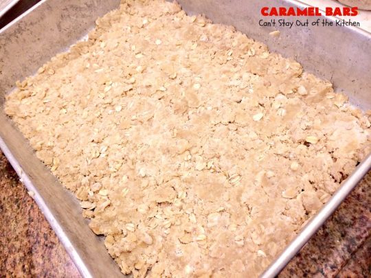 Caramel Bars (a.k.a. Turtle Bars) | Can't Stay Out of the Kitchen | these decadent & divine #brownies are like eating #TurtleCandies! They're filled with #chocolate chips, #caramels & pecans in a scrumptious streusel topping & crust. Perfect for #holiday baking & #Christmas #cookie exchanges.