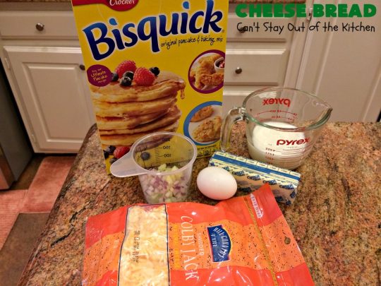 Cheese Bread | Can't Stay Out of the Kitchen | this simple 7-ingredient #recipe is terrific for lunch or dinner. It's so easy since it starts with #Bisquick. #cheese #CheddarCheese #EasyBreadRecipe #Easter #MothersDay #EasterSideDish #MothersDaySideDish #CheeseBread #bread
