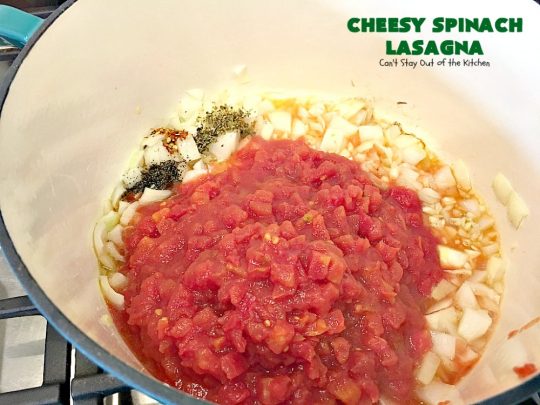 Cheesy Spinach Lasagna | Can't Stay Out of the Kitchen | this #lasagna entree is wonderful & great for #MeatlessMondays, potlucks or other family dinners. #spinach #cheese