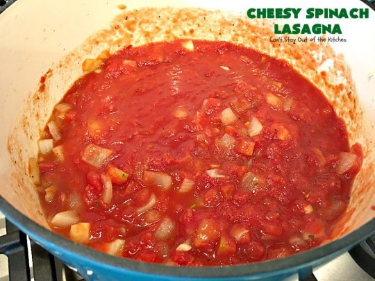 Cheesy Spinach Lasagna | Can't Stay Out of the Kitchen | this #lasagna entree is wonderful & great for #MeatlessMondays, potlucks or other family dinners. #spinach #cheese