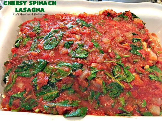 Cheesy Spinach Lasagna | Can't Stay Out of the Kitchen | this #lasagna entree is wonderful & great for #MeatlessMondays, potlucks or other family dinners. #spinach #cheese