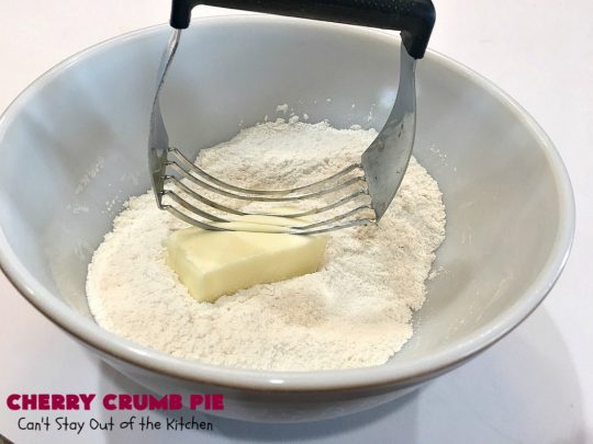 Cherry Crumb Pie | Can't Stay Out of the Kitchen | My Mom's delicious #recipe. This #pie is so drool-worthy & mouthwatering you'll be hard pressed to stay out of it! Perfect for a #summer #dessert when #FreshCherries are in season. #FourthOfJuly #Cherries #CherryPie #CherryCrumbPie #CherryDessert #Canbassador #NWCherries #NorthwestCherryGrowers