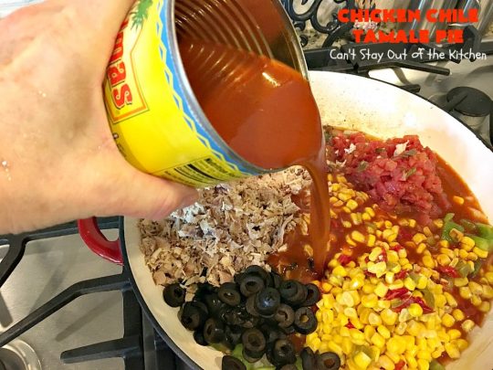 Chicken Chile Tamale Pie | Can't Stay Out of the Kitchen | this amazing #tamale pie tastes absolutely fantastic. It's perfect for #tailgating parties & potlucks. #chicken #avocados #corn #olives #cheese #glutenfree