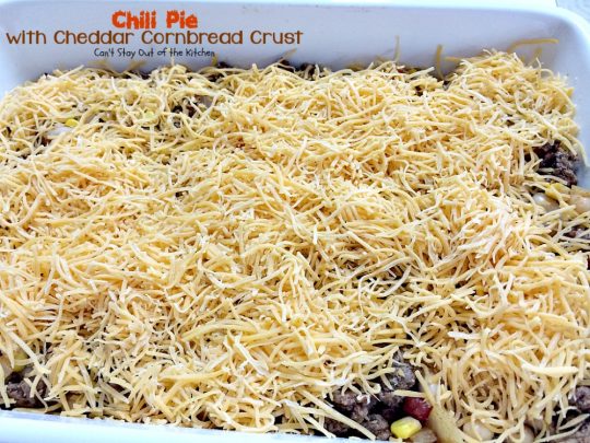 Chili Pie with Cheddar Cornbread Crust | Can't Stay Out of the Kitchen | fabulous "Tex-Mex #maindish that's like eating #chili and #cornbread together in #casserole form. It's absolutely wonderful. #glutenfree