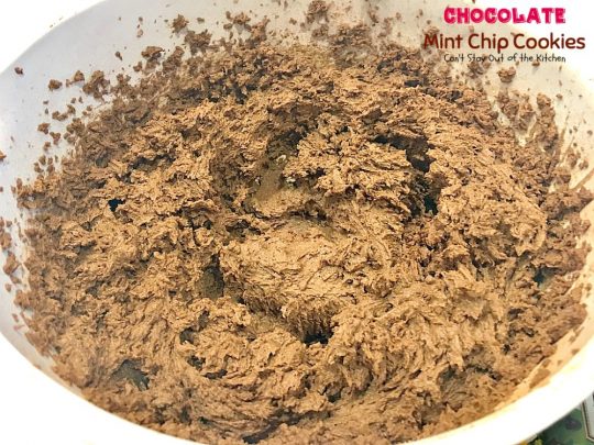 Chocolate Mint Chip Cookies | Can't Stay Out of the Kitchen | the lovely flavors of #chocolate and #mint work so well together in these amazing #cookies. Great for #holiday baking. #dessert