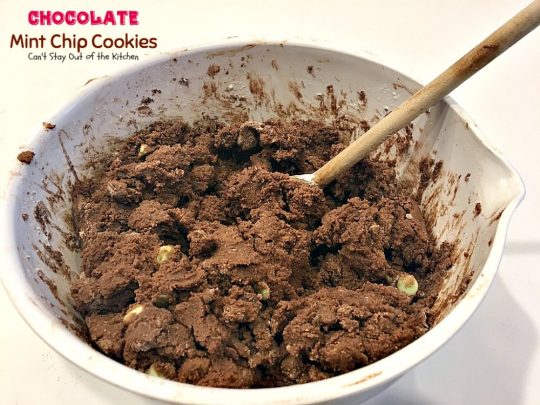 Chocolate Mint Chip Cookies | Can't Stay Out of the Kitchen | the lovely flavors of #chocolate and #mint work so well together in these amazing #cookies. Great for #holiday baking. #dessert