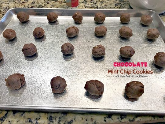 Chocolate Mint Chip Cookies | Can't Stay Out of the Kitchen | the lovely flavors of #chocolate and #mint work so well together in these amazing #cookies. Great for #holiday baking. #dessert