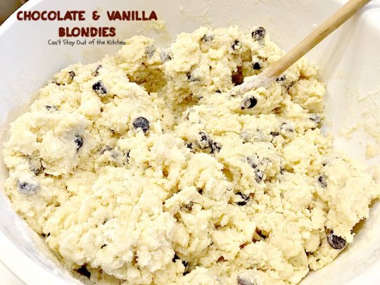 Chocolate and Vanilla Blondies | Can't Stay Out of the Kitchen | delicious #shortbread #cookies are filled with both #chocolate and vanilla chips. Amazing #dessert.