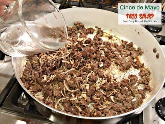 Cinco de Mayo Taco Salad | Can't Stay Out of the Kitchen | wonderful #Tex-Mex #salad with delicious southwest flavor. Great for #CincodeMayo. #cheese #groundbeef #Fritos