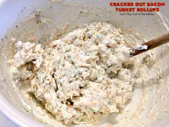 Cracked Out Bacon Turkey Rollups | Can't Stay Out of the Kitchen | these delicious #appetizers are great for #tailgating parties or to serve for #LaborDay weekend. I used nitrate-free #bacon & preservative free #turkey & homemade #Ranchdressing mix to keep these healthier.