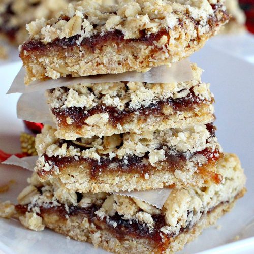 Date Squares | Can't Stay Out of the Kitchen | these classic #Christmas #cookies are wonderful for #holiday #baking. They're also terrific for #ChristmasCookieExchanges. Everyone loves them. #dates #dessert #ChristmasDessert #HolidayDessert