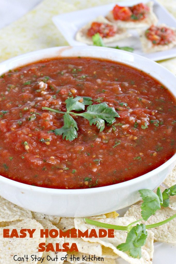 Easy Homemade Salsa | Can't Stay Out of the Kitchen | This incredibly delicious and easy 5-ingredient #salsa is terrific for any party. It's always a hit with everyone! #appetizer #TexMex #vegan #glutenfree 