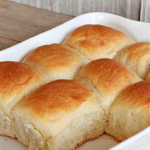 Easy No Knead Dinner Rolls | Can't Stay Out of the Kitchen | this incredibly easy 6-ingredient #recipe is the best #DinnerRoll recipe ever! The dough is kneaded in the #breadmaker so there's no kneading or stirring! If your family enjoys dinner rolls this is the perfect recipe for family, company or #holiday dinners. Everyone will rave over them and beg you to make them again! #bread #HolidaySideDish #NoKneadDinnerRolls #EasyNoKneadDinnerRolls #HolidayDinnerRolls #CompanyDinnerRolls