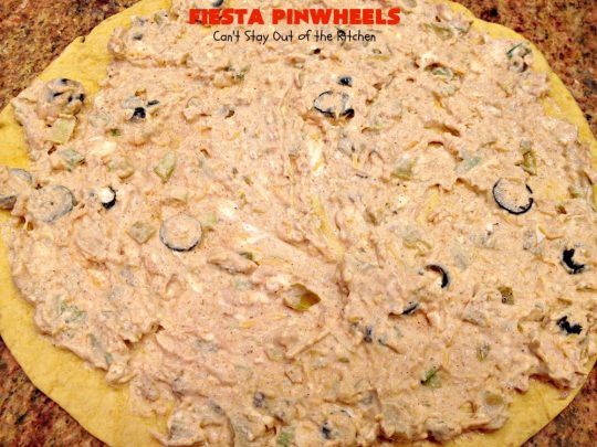 Fiesta Pinwheels | Can't Stay Out of the Kitchen | these fantastic #TexMex #Pinwheels are the perfect #appetizer for game days, #tailgating parties or potlucks. They're easy to make too. #CincoDeMayo #tortillas