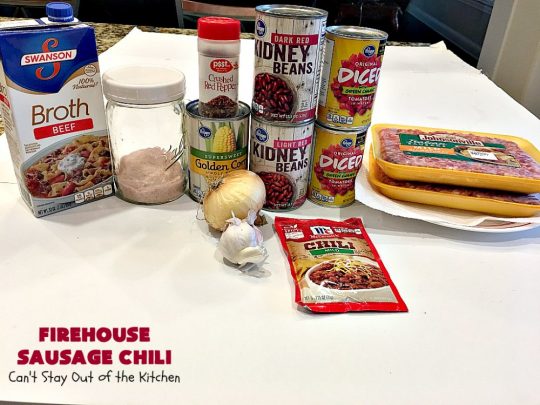 Firehouse Sausage Chili | This fantastic #chili uses #Italian #sausage, 2 kinds of #beans and a #chili seasoning packet to amp up the flavors. It's made in the #crockpot so it's incredibly easy.