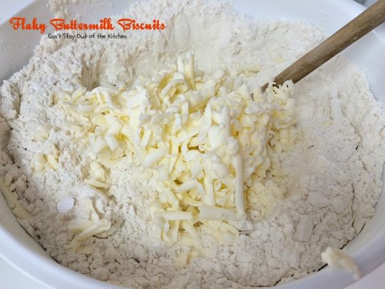 Flaky Buttermilk Biscuits| Can't Stay Out of the Kitchen | these wonderfully flaky #biscuits are great served with #sausagegravy for a #holiday #breakfast or for dinner.