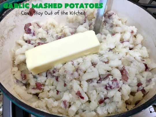 Garlic Mashed Potatoes | Can't Stay Out of the Kitchen | this is the best #recipe for #GarlicMashedPotatoes ever! Easy, yet so scrumptious you'll be drooling over every bite. Terrific for company or #holiday dinners like #Easter, #MothersDay or #FathersDay. #garlic #GlutenFree #SideDish #MashedPotatoes #HolidaySideDish