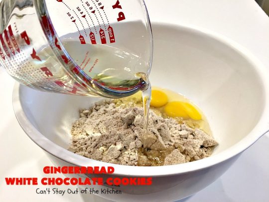 Gingerbread White Chocolate Cookies | Can't Stay Out of the Kitchen | this incredibly easy 5-ingredient #cookie recipe is heavenly. It's terrific for #holiday baking, #Christmas cookie exchanges & office parties. #dessert #gingerbread #chocolate 