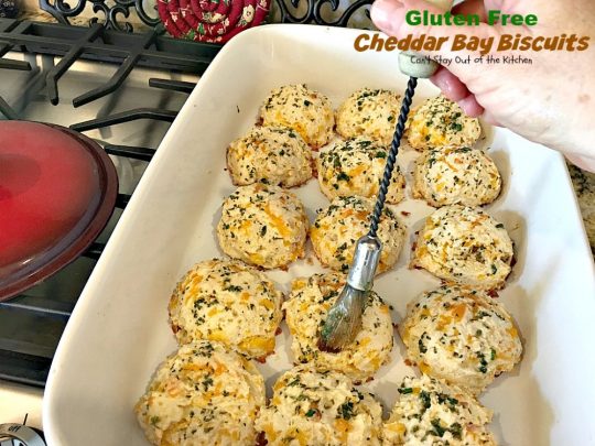 Gluten Free Cheddar Bay Biscuits | Can't Stay Out of the Kitchen | these #copycat #RedLobster #CheddarBayBiscuits are awesome! Loved this #glutenfree version. Great for a #holiday #breakfast too. #biscuits