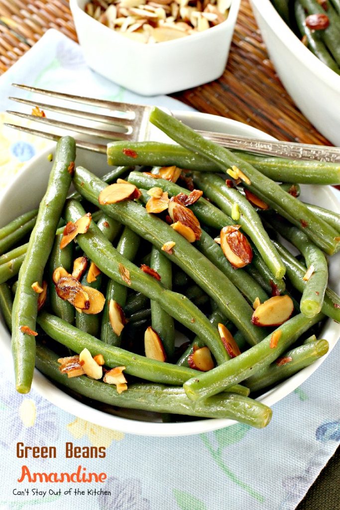 Green Beans Amandine | Can't Stay Out of the Kitchen | super quick, easy and delicious #sidedish. Healthy and low calorie, too. #greenbeans #glutenfree #vegan