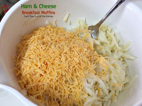 Ham and Cheese Breakfast Muffins | Can't Stay Out of the Kitchen | these #breakfast #muffins are so scrumptious. They're great for on-the-go breakfasts, too. #ham #eggs #cheese #hashbrowns #glutenfree