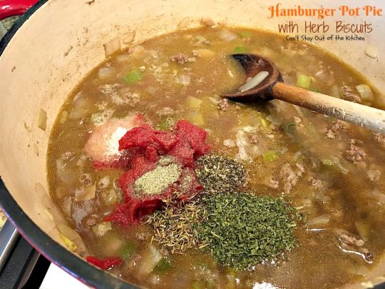 Hamburger Pot Pie with Herb Biscuits | Can't Stay Out of the Kitchen | this heavenly #potpie is amazing. Great comfort food any time of the year. #beef #biscuits #potatoes #carrots