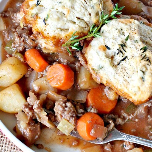 Hamburger Pot Pie with Herb Biscuits | Can't Stay Out of the Kitchen | this heavenly #potpie is amazing. Great comfort food any time of the year. #beef #biscuits #potatoes #carrots