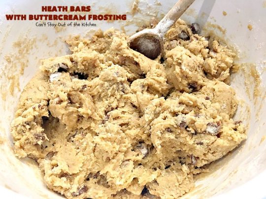 Heath Bars with Buttercream Frosting | Can't Stay Out of the Kitchen | these bar-type #cookies are divine! Amazing icing makes them spectacular. Uses #HeathCandyBars. #chocolate #dessert