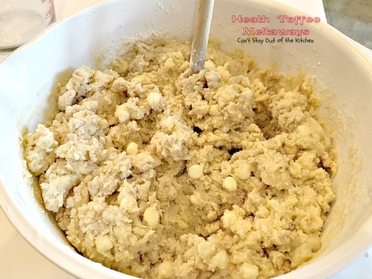 Heath Toffee Meltaways | Can't Stay Out of the Kitchen | these fantastic #sugarcookies dissolve in your mouth! Made with vanilla chips and #HeathEnglishToffeeBits. They're amazing. #cookie #dessert #tailgating