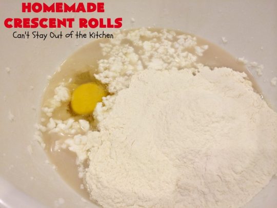 Homemade Crescent Rolls | Can't Stay Out of the Kitchen | these fantastic homemade #dinnerrolls can be made up a week in advance & stored in the refrigerator before baking. That makes them perfect for #holidays like #Thanksgiving or #Christmas. Make the #recipe a few days ahead & then roll out & bake the day you need them! #crescentrolls #bread #rolls #baking #homemadecrescentrolls #homemadedinnerrolls