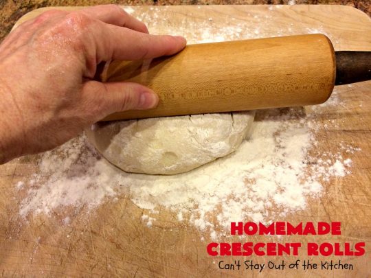 Homemade Crescent Rolls | Can't Stay Out of the Kitchen | these fantastic homemade #dinnerrolls can be made up a week in advance & stored in the refrigerator before baking. That makes them perfect for #holidays like #Thanksgiving or #Christmas. Make the #recipe a few days ahead & then roll out & bake the day you need them! #crescentrolls #bread #rolls #baking #homemadecrescentrolls #homemadedinnerrolls