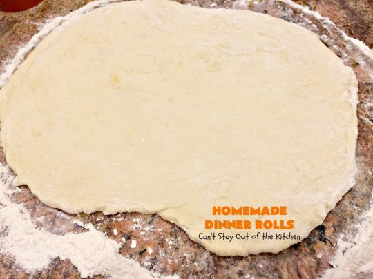 Homemade Dinner Rolls | Can't Stay Out of the Kitchen | these easy #GooseberryPatch #dinnerrolls are fantastic. There's no kneading & you refrigerate the dough overnight. They're perfect for company or #holidays like #Thanksgiving or #Christmas. #bread