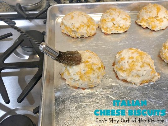 Italian Cheese Biscuits | Can't Stay Out of the Kitchen | these quick & easy drop #biscuits will knock your socks off! They can be made in 30 minutes making them an excellent choice for weeknight suppers. Terrific #SideDish for #FathersDay. #bread #CheddarCheese #Italian #CheeseBiscuits #ItalianCheeseBiscuits