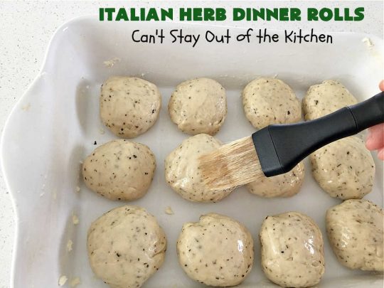 Italian Herb Dinner Rolls | Can't Stay Out of the Kitchen | these easy #NoKnead #DinnerRolls are fantastic! They're flavored with dried herbs like #basil, #thyme & #marjoram so they just pop in flavor. Terrific side for soup or chili, but also fantastic to serve for company or #holiday meals like #Easter or #MothersDay. Every bite is mouthwatering and irresistible! #bread #ItalianHerbDinnerRolls