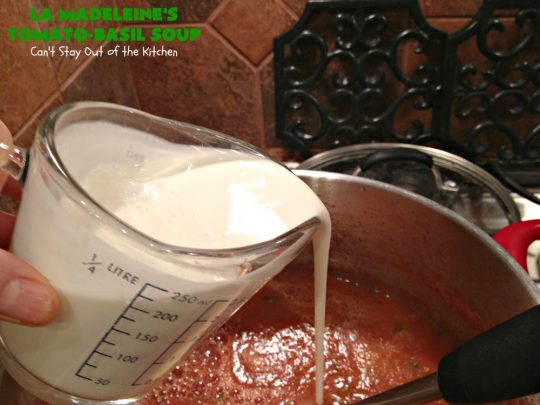 LaMadeleine's Tomato-Basil Soup | Can't Stay Out of the Kitchen | Easy 30-minute #soup that's perfect comfort food for the fall. This is the #LaMadeleines #tomatobasilsoup #recipe that was provided to #DallasMorningNews. #tomatoes #basil #glutenfree #tomatosoup