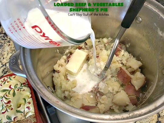 Loaded Beef and Vegetables Shepherd's Pie | Can't Stay Out of the Kitchen | this #casserole is an amazing #shepherdspie recipe. It makes 2 casseroles. One for now and one to freeze for later. #beef #cheese #glutenfree #shepherdspie #mashedpotatoes 