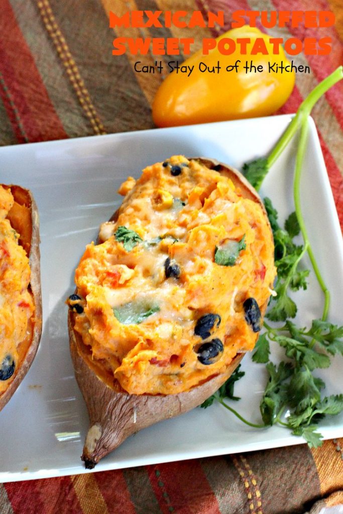 Mexican Stuffed Sweet Potatoes | I LOVE these mouthwatering #sweetpotatoes! They're hearty, filling and substantial enough for #MeatlessMondays. This #TexMex version is so flavorful & sumptuous you won't want to stop eating them. I sure didn't. Healthy, clean-eating #glutenfree #CincoDeMayo